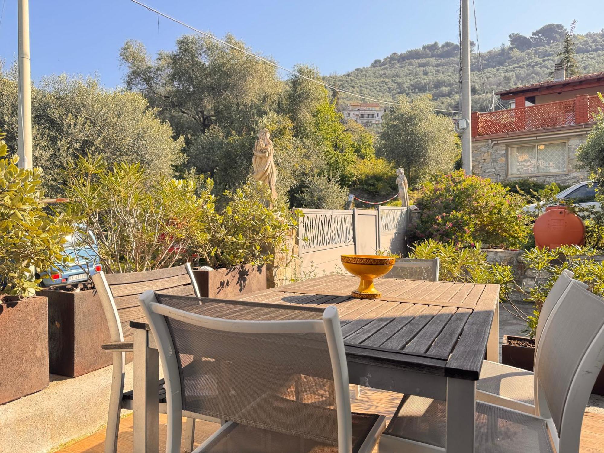 Villa Casa Bisou Italia Wifi Et Parking Free Privato Diano San Pietro Exterior foto